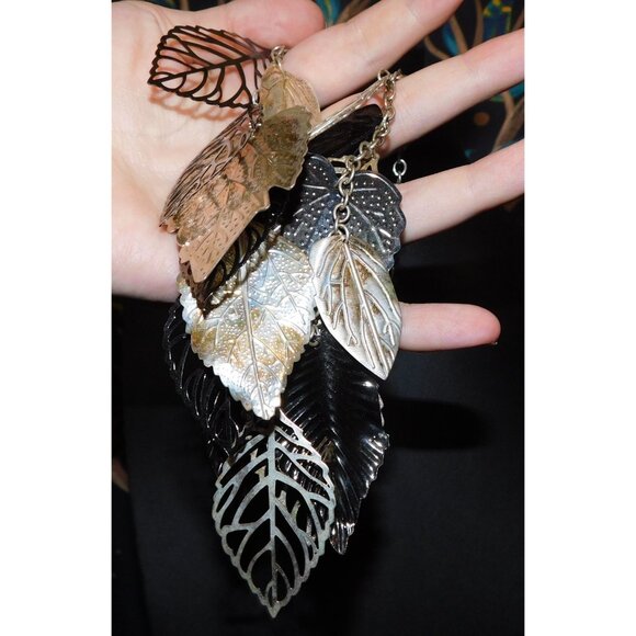 Whimsical Fairycore Metal Leaf Charm Necklace - Picture 3 of 3